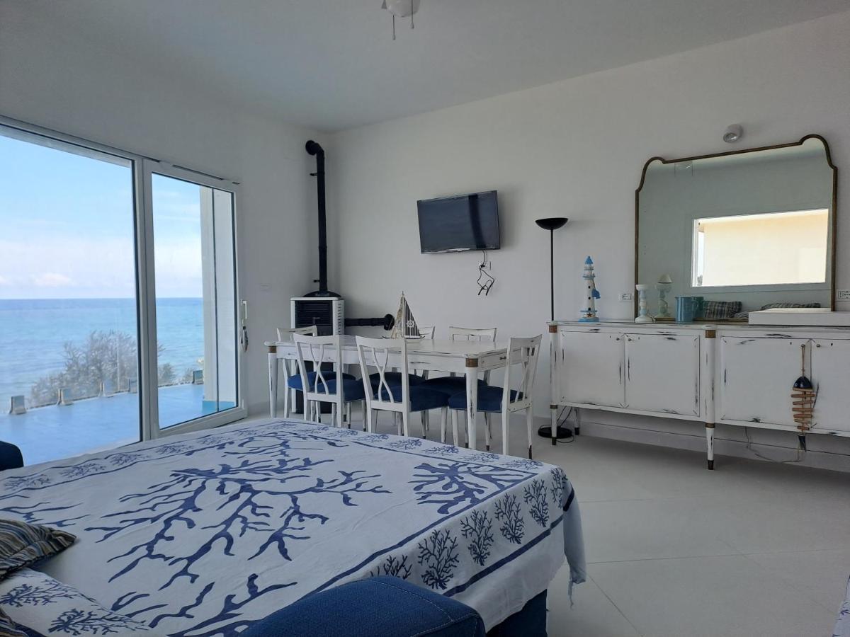 Blue Life, Sea-Luxury Rooms On The Beach Between Palermo And Cefalu' Casteldaccia Luaran gambar