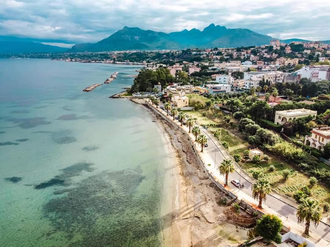 Blue Life, Sea-Luxury Rooms On The Beach Between Palermo And Cefalu' Casteldaccia Luaran gambar