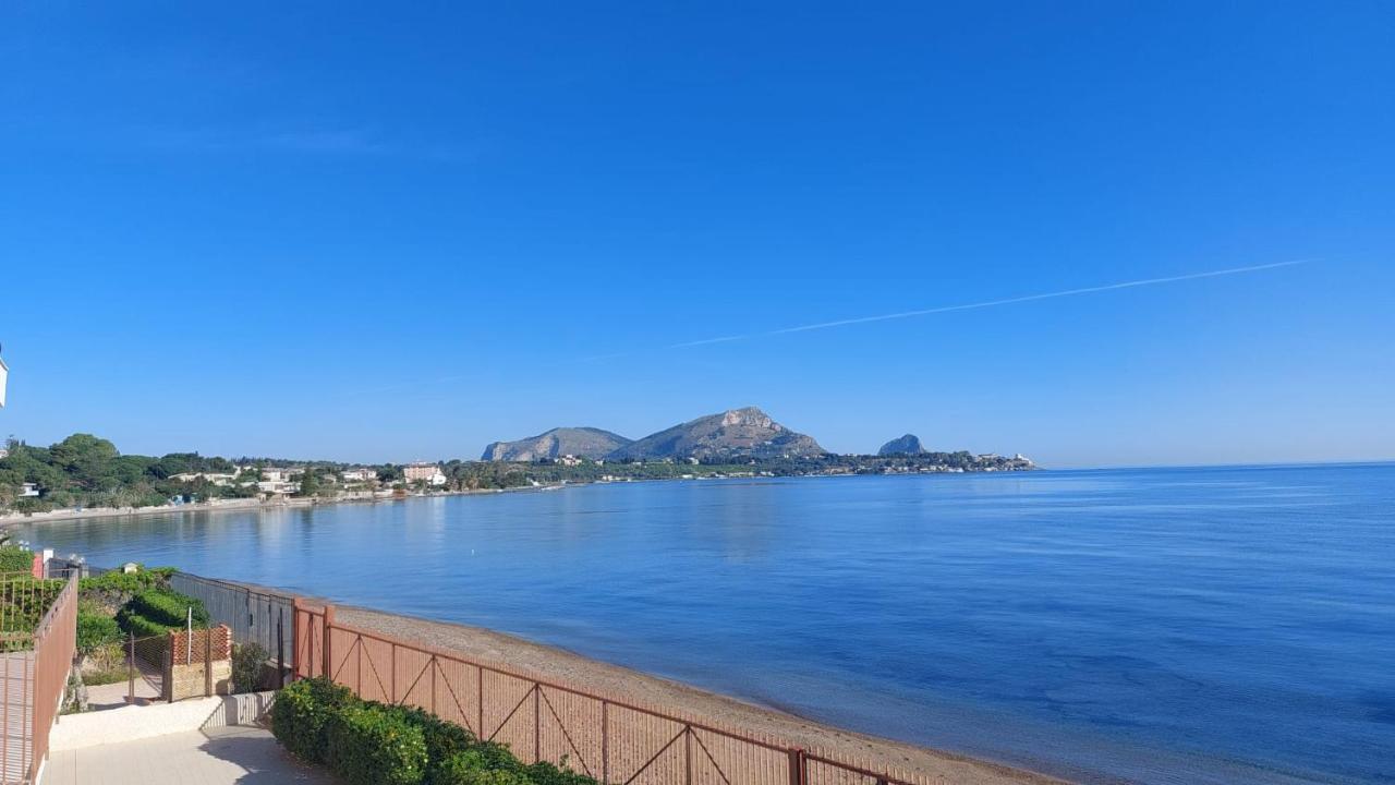 Blue Life, Sea-Luxury Rooms On The Beach Between Palermo And Cefalu' Casteldaccia Luaran gambar