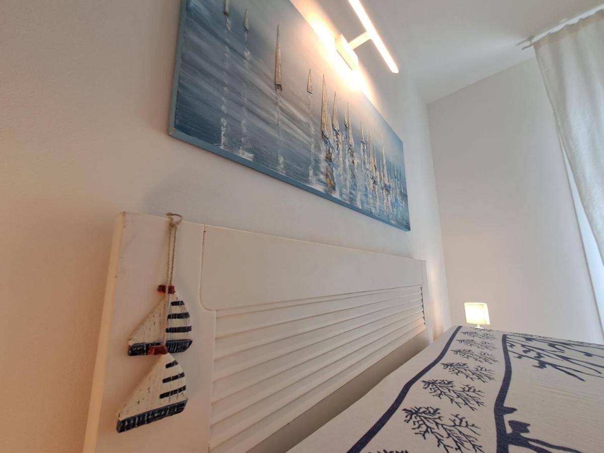 Blue Life, Sea-Luxury Rooms On The Beach Between Palermo And Cefalu' Casteldaccia Luaran gambar