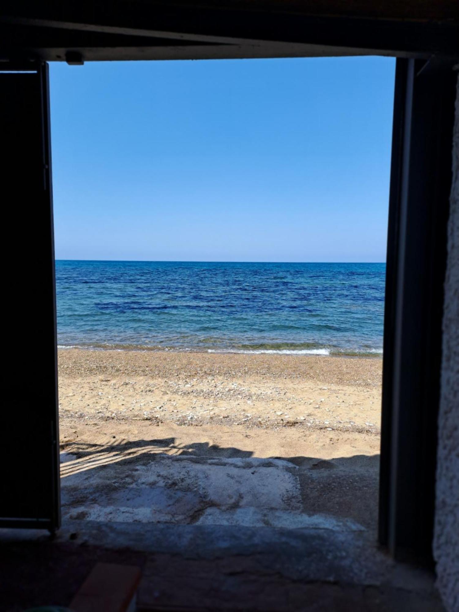 Blue Life, Sea-Luxury Rooms On The Beach Between Palermo And Cefalu' Casteldaccia Luaran gambar